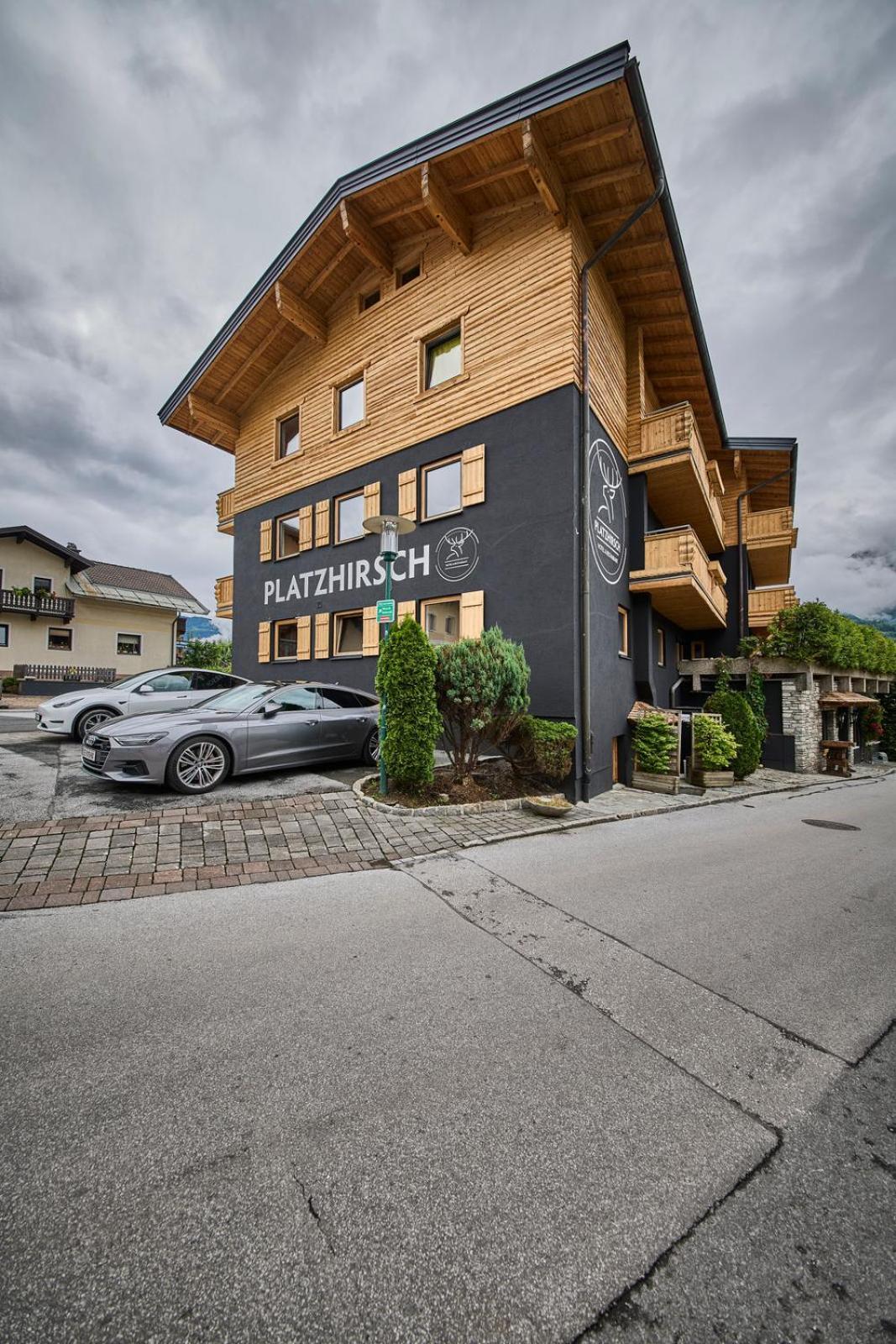 Platzhirsch Rooms - B&B - Self Check-In Piesendorf Eksteriør bilde